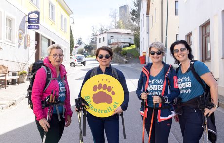 Wanderwoman am Bärentrail (c) Martin Lugmayr